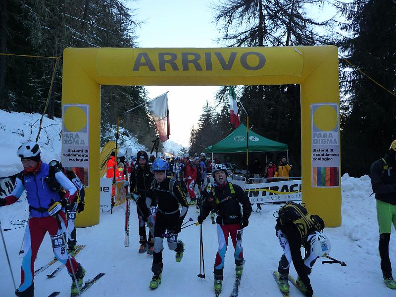 P1030483.JPG - Il riscaldamento prima della partenza
